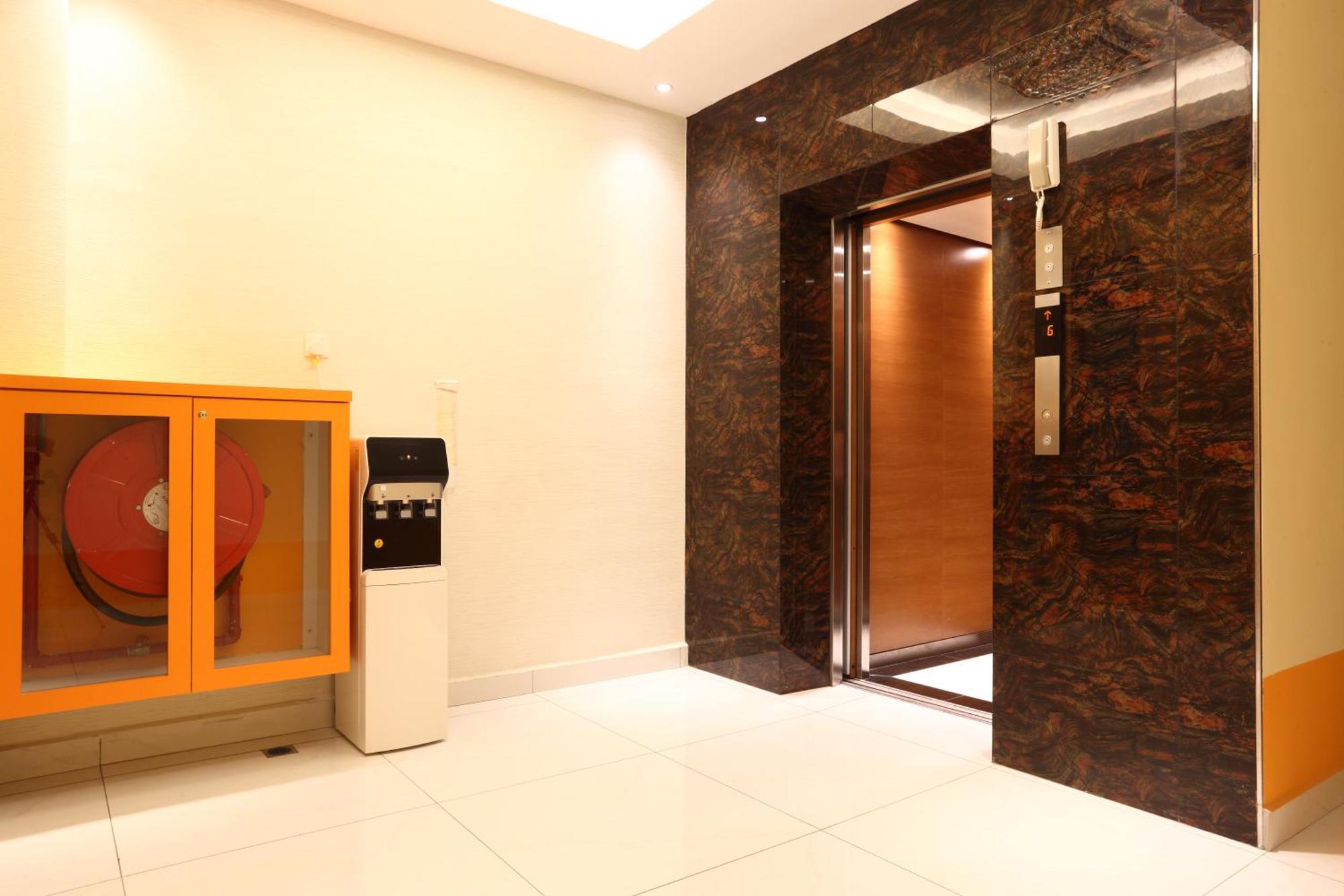 Yee Hotel Permas Jaya Johor Bahru Buitenkant foto